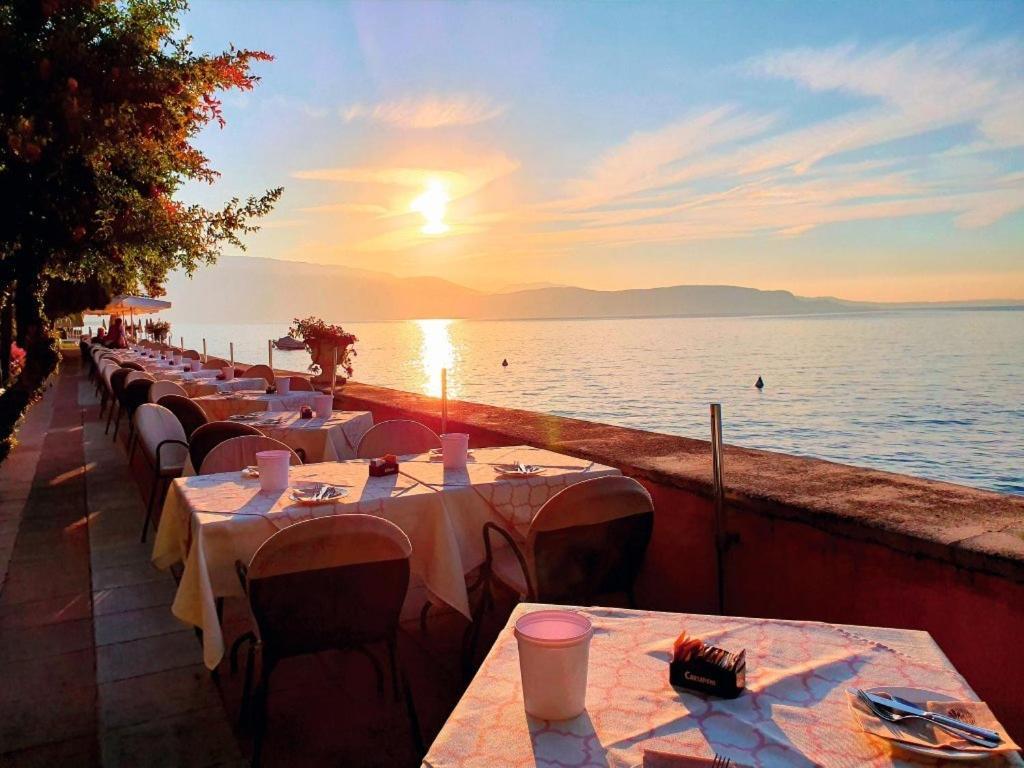 Hotel Monte Baldo e Villa Acquarone Gardone Riviera Esterno foto
