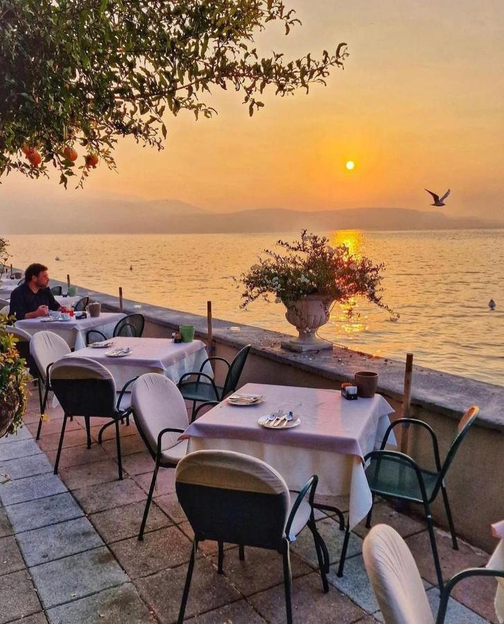 Hotel Monte Baldo e Villa Acquarone Gardone Riviera Esterno foto