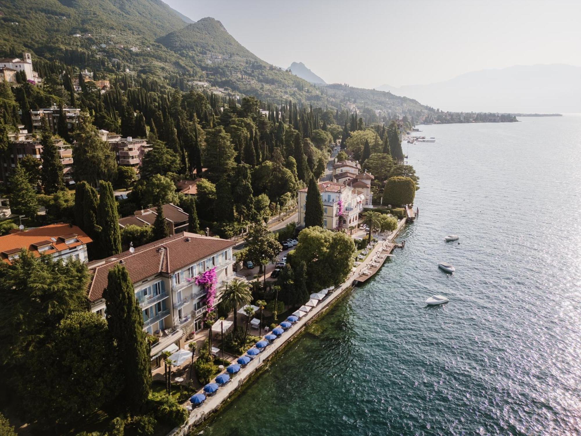 Hotel Monte Baldo e Villa Acquarone Gardone Riviera Esterno foto