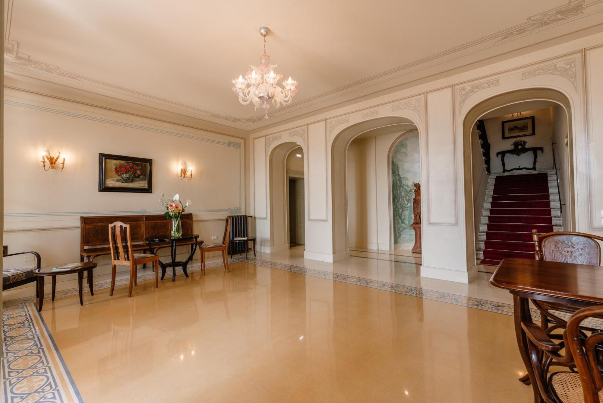 Hotel Monte Baldo e Villa Acquarone Gardone Riviera Esterno foto